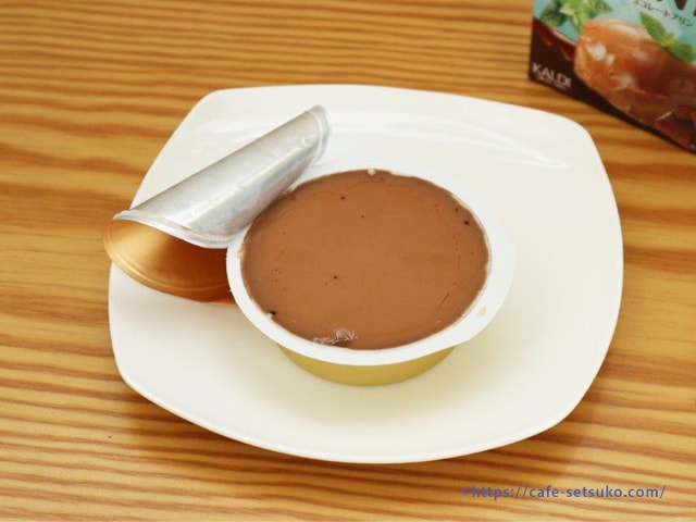 カルディの定番プリンにチョコミント味が登場 爽やかなのに濃厚でふわとろな食感 カルディ節子